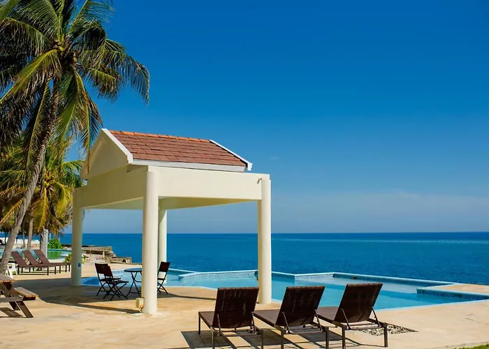 Whispering Seas Oceanfront Apartamento *
