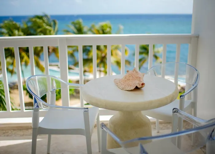 Apartamento Whispering Seas Oceanfront Ocho Ríos
